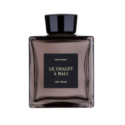 Парфумований дифузор POETRY HOME Le Chalet A Bali 250ml — аромат деревини, папороті, смоли дуба, сосни, тропічного лісу, для