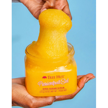 Скраб для тіла Tree Hut Passionfruit Sugar Scrub 510g — відлущення орогілих клітин, кокосова олія, натуральні олії, текстура