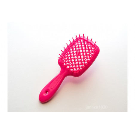 Щітка для волосся JANEKE SUPERBRUSH SMALL неоново-рожева — спеціально закруглені кінчики зубців, делікатний масаж шкіри голови,