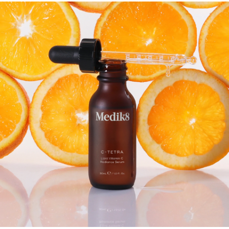Антиоксидантна сироватка Medik8 C-Tetra Lipid Vitamin C Radiance Serum 30ml — з вітаміном Е, розгладжує зморшки, для всіх типів