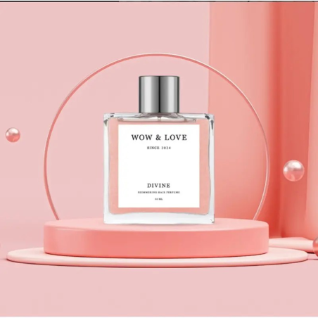 Парфум-блиск для волосся WOW and LOVE Divine 60ml — текстура засобу, найдрібніші сяючі частинки, не пересушує волосся — текстура