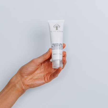 Гель для очищення шкіри Circadia Cleansing Gel With Mandelic Acid 60 мл — екстракти шавлії, кофеїн, стимуляція регенерації,