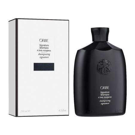Шампунь для щоденного догляду Oribe Signature Shampoo 250 мл — делікатно очищує волосся, підтримує природний баланс вологи,