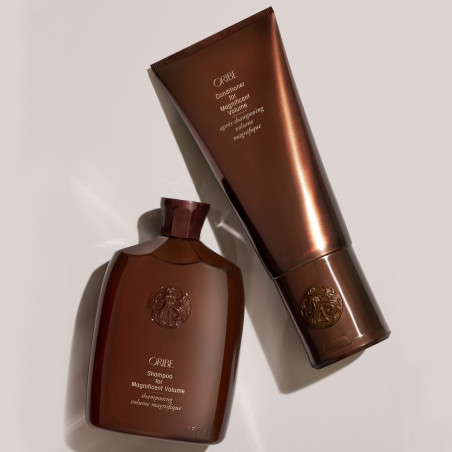 Шампунь для об'єму волосся Oribe Shampoo for Magnificent Volume з бурштином, морінгою та кератином 250 мл — зміцнює структуру,