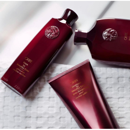 Шампунь для фарбованого волосся Oribe Shampoo for Beautiful Color з кератином та квітково-цитрусовим ароматом 250 мл — містить
