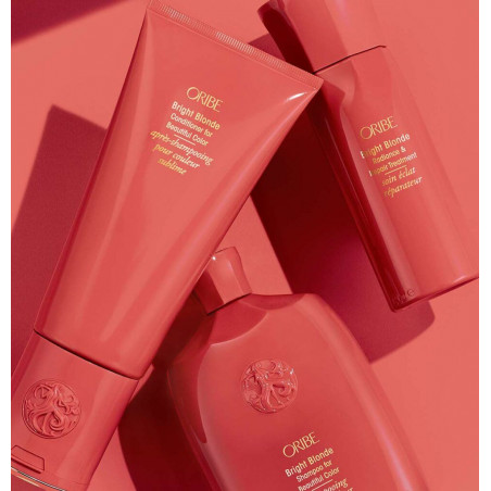 Шампунь Oribe Bright Blonde Shampoo for Beautiful Color 250 мл — з екстрактами лаванди, ромашки, захист від фотостаріння —