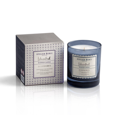 Аромасвічка Atelier Rebul Istanbul Bosphorus Scented Candle 210g — освіжаюча морська свіжість, квіткова ніжність, тепла деревна