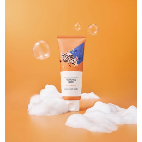 Пінка для умивання Round Lab Soybean Panthenol Cleanser 150 мл — ніжна кремова текстура, перетворюється на густу піну, не