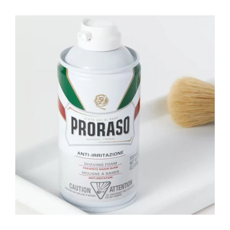 Піна для гоління Proraso Shaving Foam Green Tea and Oatmeal 50ml — щільна консистенція, економне використання, пом'якшення