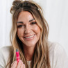 Бальзам для губ відновлювальний Circadia Lip Renewing Hydrator Hibiscus з гіалуроном та олією журавлини 12 мл — текстура