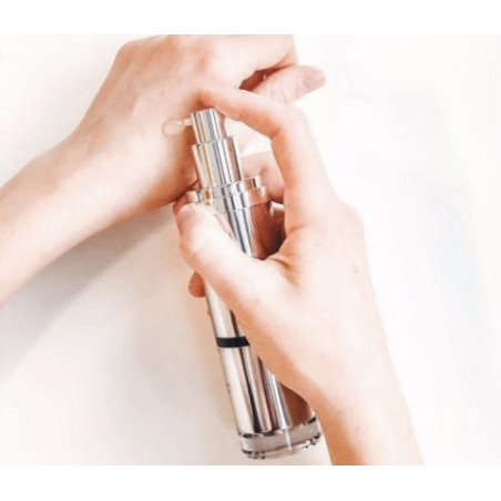 CU SKIN Vitamin U Serum 60ml — бестселер бренду, здатний «відроджувати» шкіру, для глибокої регенерації та боротьби зі