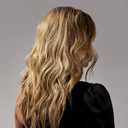 Спрей Oribe Dry Texturizing Spray 75 мл — поглинає жирність, без білого нальоту, travel-формат — текстура