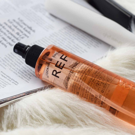 Професійний термозахисний спрей REF Heat Protection №230 з гідрогенізованою рициновою олією та екстрактом кіноа 175ml —