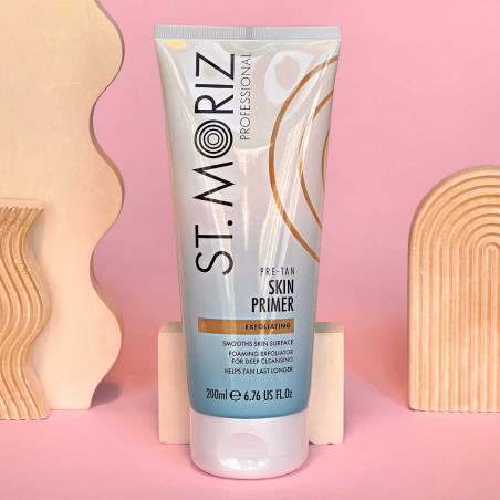 Пілінг для тіла перед автозасмагою St.Moriz Pre-Tan Exfoliating Skin Primer 200ml — екстракт алое заспокоює, вітамін E живить,