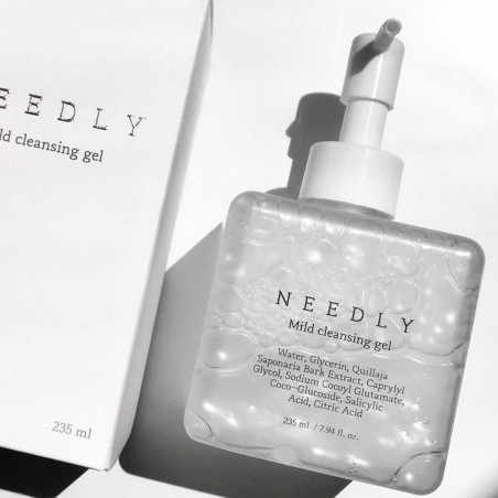 Needly Mild Cleansing Gel 235ml — саліцилова кислота, гіалуронова кислота, підтримує бар'єр шкіри — текстура