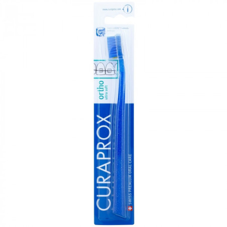 Зубна щітка Curaprox Ortho Ultra Soft — з виямкою для брекетів, ніжно очищує, захищає ясна, для чутливих ясен, — текстура