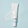 Крем Round Lab 1025 Dokdo Eye Cream 30ml — відновлює рівень вологи, покращує тургор, освітлює пігментні плями, захищає від
