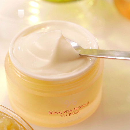 Dr.Ceuracle Royal Vita Propolis 33 Cream 50g — глибоко живить, гіалуронова кислота, екстракт обліпихи — текстура