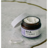 Нічний крем для обличчя Q+A Chamomile Night Cream 50ml — містить олії жожоба та виноградних кісточок, зволожує — текстура