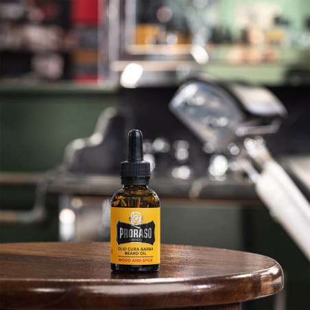 Зволожувальна олія для бороди Proraso Beard Oil Wood and Spice 30ml — з соняшниковою олією, маслом авокадо, ментолом, дарує