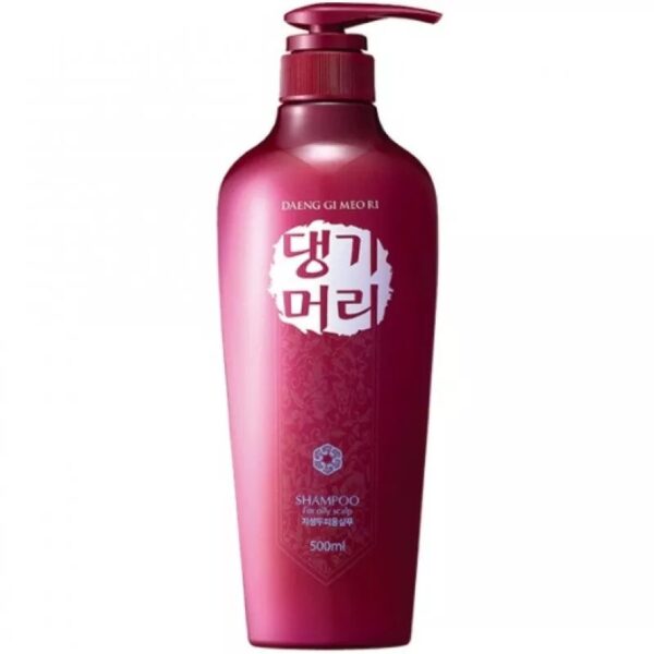 Проф шампунь для жирноі шкіри голови з шовковими поліпептидами, екстрактами туі, хризантеми, лепехи  DAENG GI MEO RI Shampoo For Oily Scalp 500 ml