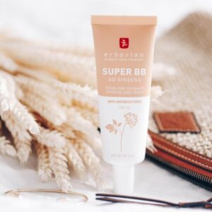 BB крем-коректор для проблемної та схильної до недосконалостей шкіри з ніацинамідом та росл. екстр.  Erborian Super ВВ Cream CLAIR SPF 20 40 ml