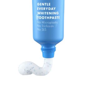 Професійна відбілююча зубна паста зі смаком ожини та лакриці, фтором та комплексом натуральних ферментів Curaprox Be You Blackberry 10ml