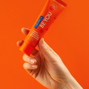 Професійна відбілююча зубна паста зі смаком персика і абрикосу, фтором та комплексом натуральних ферментів Curaprox Be You Peach 60ml