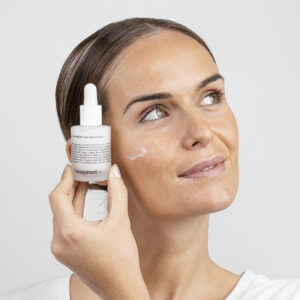 Ультразволожувальна сироватка з церамідами, гіалуроновою кислотою, азіатською центеллою, ектоїном Transparent Lab Ceramide Repair Moisturizer 30ml