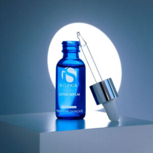 Багатофункціональна сироватка з гліколевою кислотою (8,0%), молочною кислотою (2,0%), саліциловою кислотою (2,0%), арбутином (1,0%) IS CLINICAL Active Serum 15ml