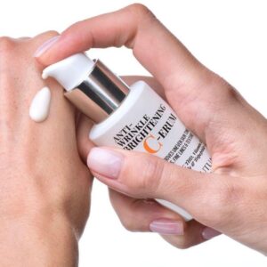 Суперконцентрований серум з вітаміном С, Е, ніацинамідом, трипептидом, скваланом, гіалуроновою та олеаноловою кислотами Instytutum Anti-wrinkle brightening C-erum 30ml