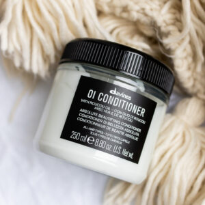 Кондиціонер для абсолютної краси волосся з абрикосовою олією та олією аннато Davines OI Сonditioner 250ml