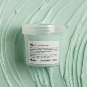 Кондиціонер проти ламкості для блиску пошкодженого та довгого волосся з екстрактом насіння сочевиці, серином і глютаміновою кислотою Davines MELU Сonditioner 250ml