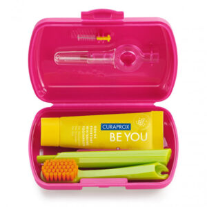 Дорожній набір червоний (дорожня зубна щітка CS 5460, зубна паста Be You Grapefruit 10ml, міжзубні йоржики CPS Prime 07 і 09) Curaprox Be You Red