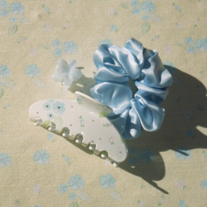 Великий крабик для волосся (білий в голубі квіти) EMI JAY Big Effing Clip in Sweet Like Honey