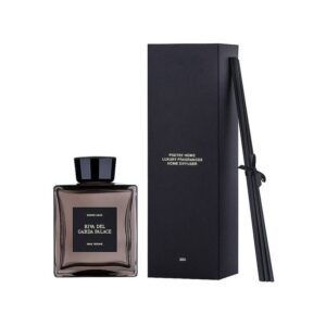 Парфумований дифузор з ароматом евкаліпту, інжиру, ірису, кардамону, кедрової деревини, магнолії POETRY HOME Riva Del Garda Palace (cube) 250ml