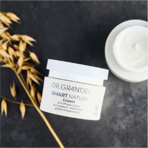 24-годинний живильний крем з екстрактом чорного вівса, оліями вівсяних кісточок, насіння бузини, ріп'яку, скваланом Dr Grandel Smart Nature Cream 50ml