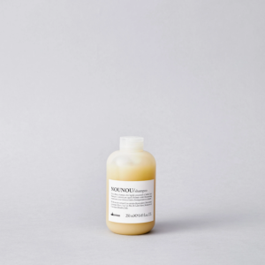 Живильний шампунь для пошкодженого, схильного до ламкості волосся з пантенолом, екстрактом томату та лимонною кислотою Davines NOUNOU Shampoo 75ml