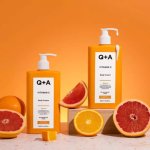 Крем для тіла з вітаміном С, олією ши, екстрактом кореня імбиру, з ароматом апельсина та грейпфруту Q+A Vitamin C Body Cream 250ml