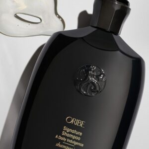 Шампунь для щоденного догляду Натхнення дня з екстрактами калахарської дині і плодів лічі, едельвейсу Oribe Signature Shampoo A Daily Indulgence 250ml