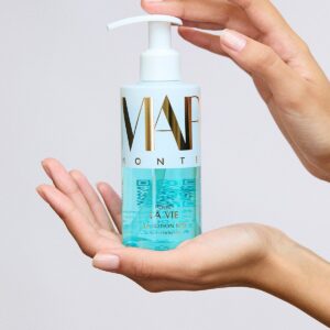 Очищувальний лосьйон із гліколевою кислотою, соєвими протеїнами, квітковою водою волошки, апельсина Margy`s Monte Carlo The Lotion №2 200ml