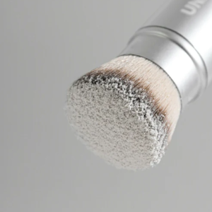 Висувний пензлик-кабукі для пудри з щільним веганським ворсом Unico Kabuki Brush