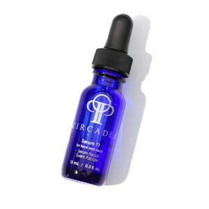 Антивікова імуностимулююча сироватка з мигдал.(5%), транексам.(2%), азелаїн.(0,3%) к-та, бета-глюкан CIRCADIA Serum 71 15ml