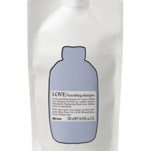 Шампунь для розгладження неслухняного, хвилястого волосся з екстрактом мигдалю, протеїнами, вітамінами В,Е Рефіл Davines LOVE Smoothing Shampoo 500ml