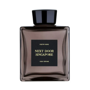 Парфумований дифузор з ароматом ванілі, імбиру, кориці, мигдалю, мускусу, тютюну POETRY HOME Next Door Singapore (cube) 250ml
